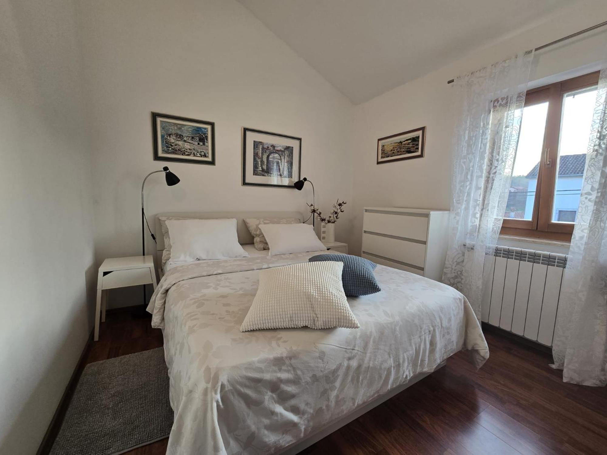 Apartment Parenzana, Little Row House With Big Green Yard In Central Istria Rakotule 외부 사진